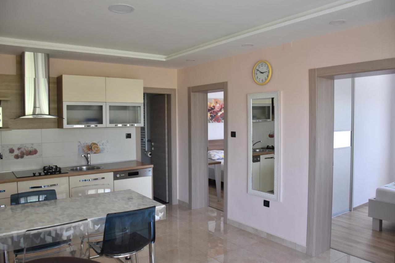 Apartment Pancur